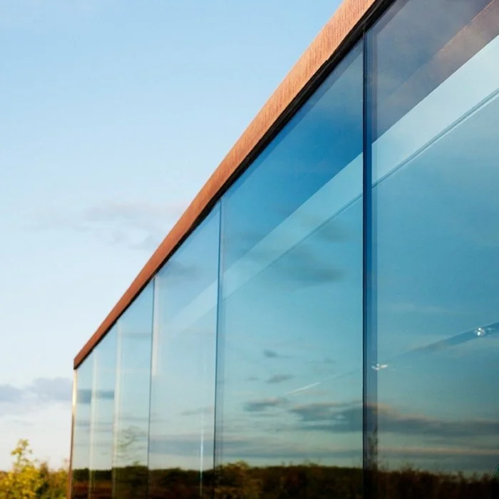 Folie Solara Silver Dark Lungime 5 m, Latime 1.52 m, Grosime 100 my, Aplicatie Interior, Culoare Argintiu-Folie Pentru Cladiri