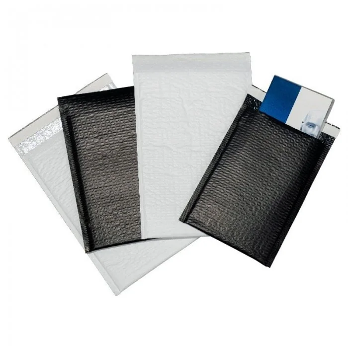 Plicuri Cu Bule Din Polietilena Poly Bubble Lungime 470 mm, Latime 370 mm, Clapeta 50 mm, Culoare Negru, Buc / Pachet 1280-Pl...