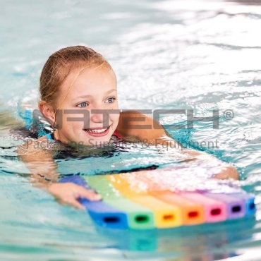 Pluta Inot Din Spuma